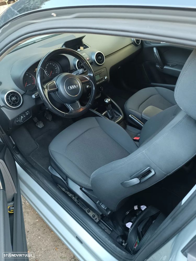 Audi A1 1.0 TFSI S-line - 8
