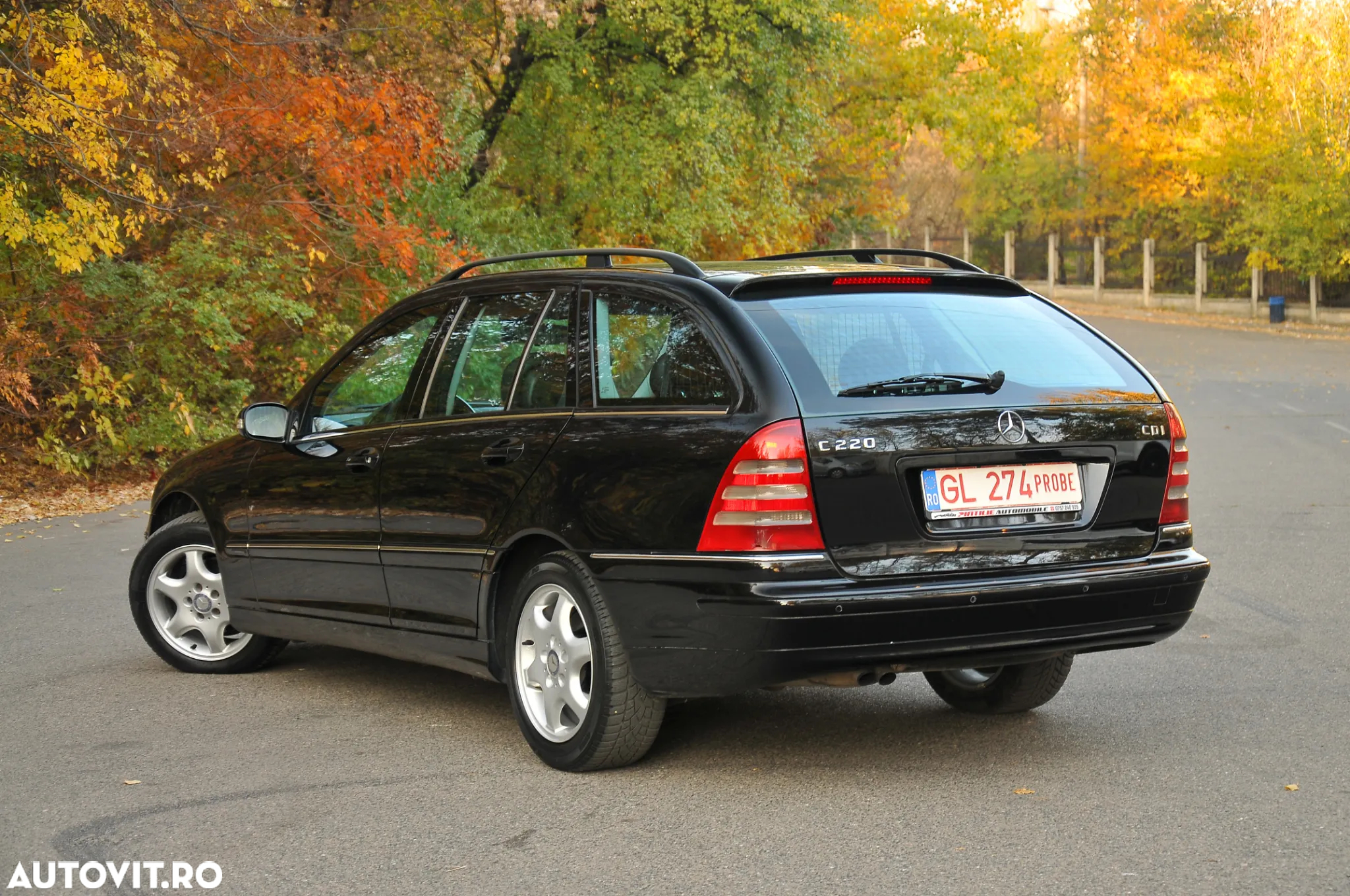 Mercedes-Benz C - 12