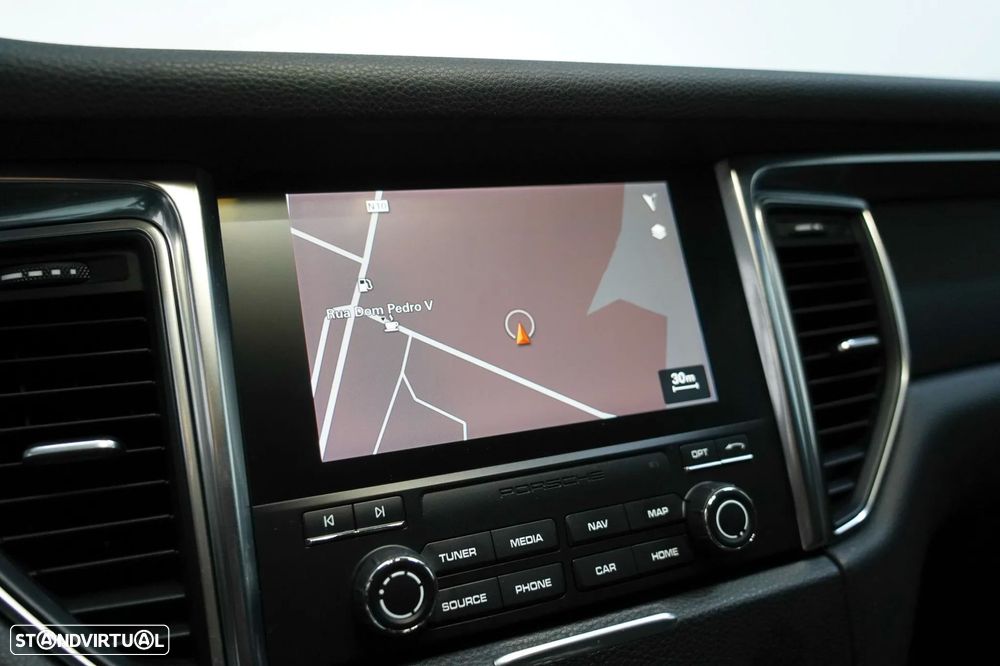 Porsche Macan Standard - 10