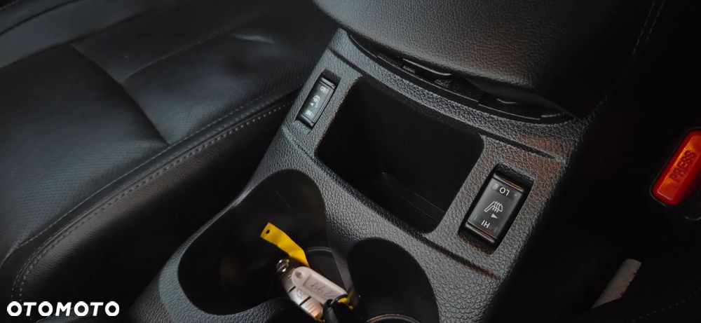 Nissan Qashqai 1.6 dCi 4 x 4 DPF Start/Stop tekna - 27