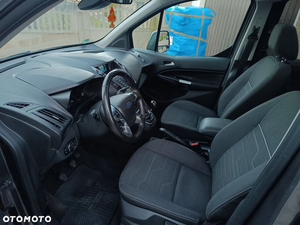 Ford Tourneo Connect Grand - 9