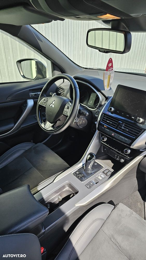 Mitsubishi Eclipse-Cross 4WD Plus Select - 12