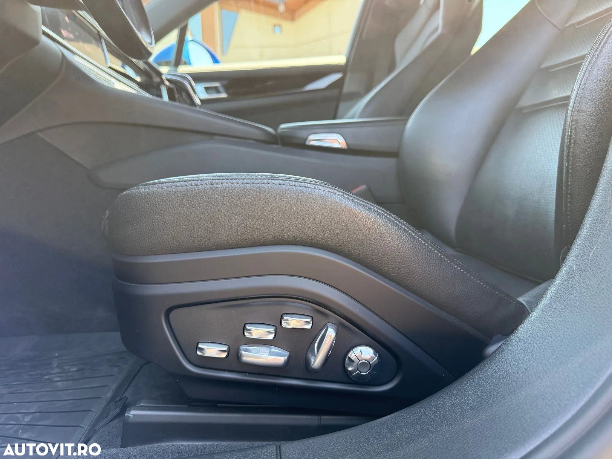 Porsche Panamera - 22