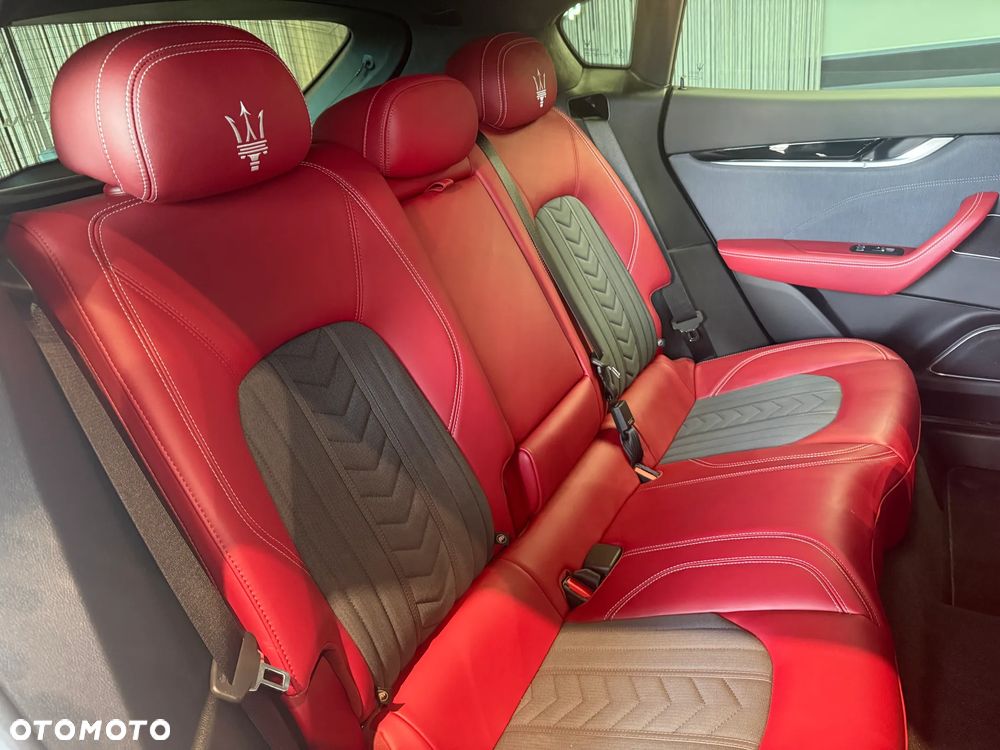 Maserati Levante Granlusso - 18
