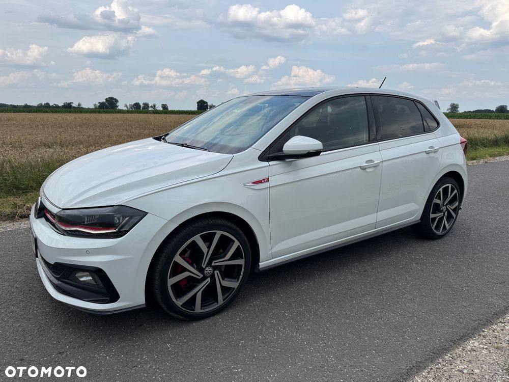 Volkswagen Polo 2.0 TSI DSG GTI - 9