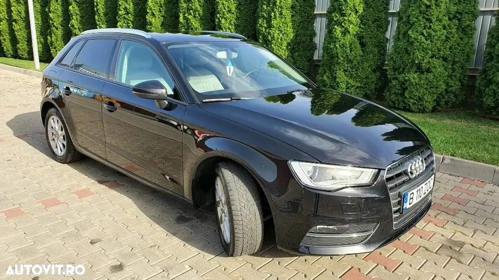 Audi A3 2.0 TDI Sportback (clean diesel) S tronic Attraction - 4