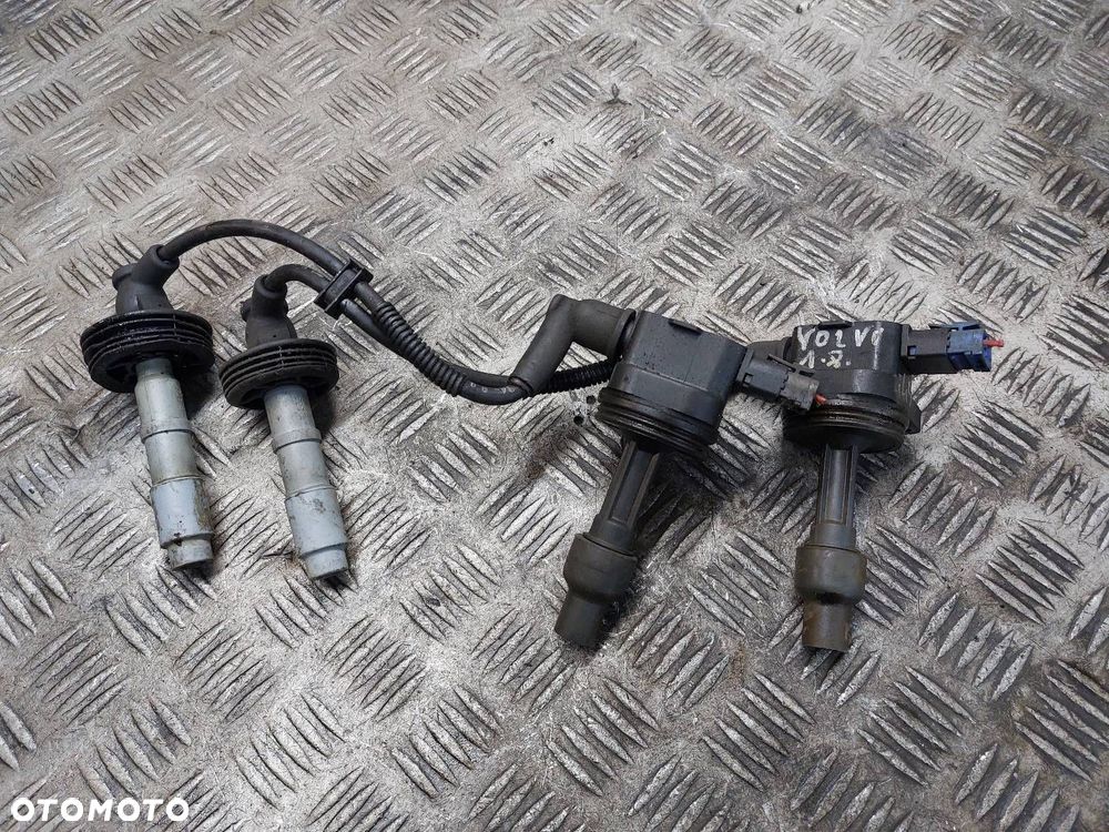 CEWKA ZAPŁONOWA KOMPLET VOLVO V40 I S40 I 1.8 16V 1275602 - 1