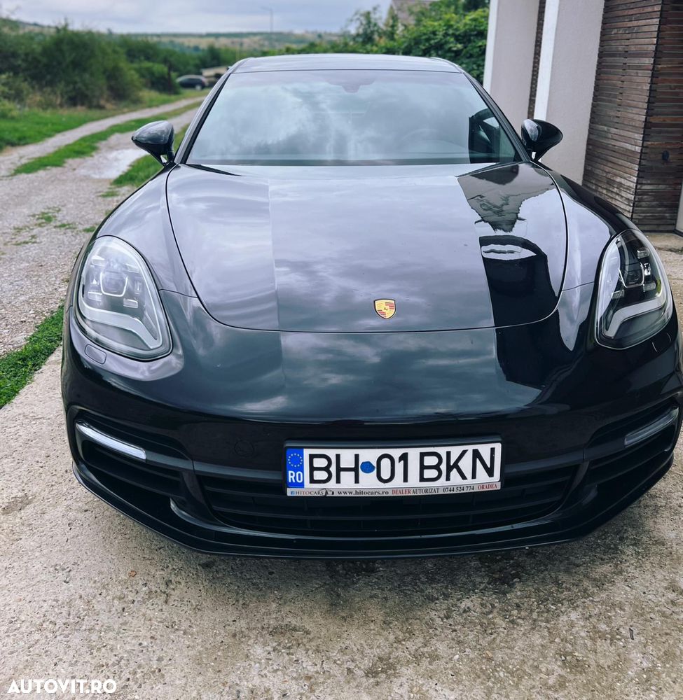 Porsche Panamera 4 E-Hybrid Executive - 4