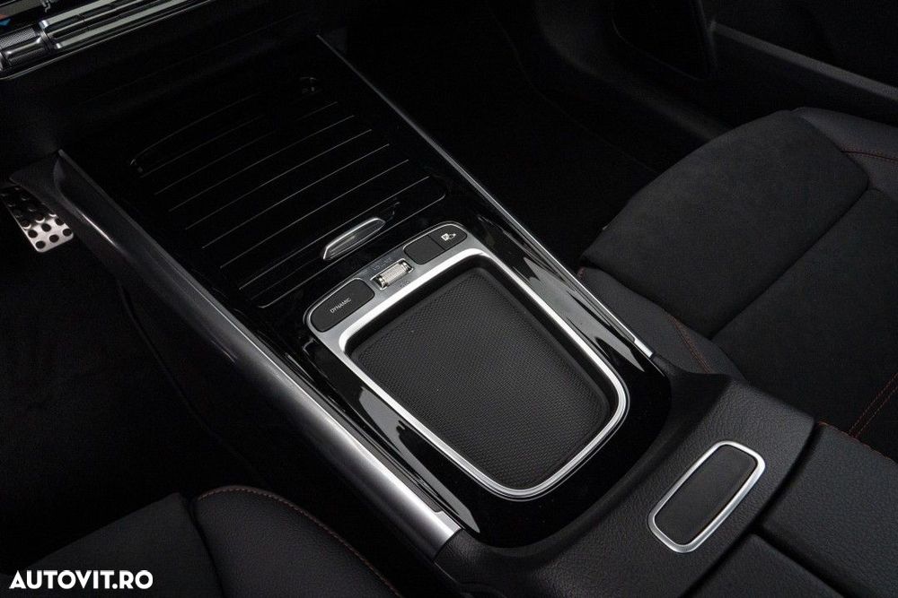 Mercedes-Benz GLA - 19