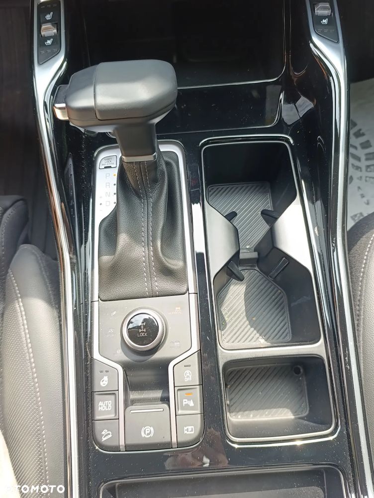 Kia Sorento - 28