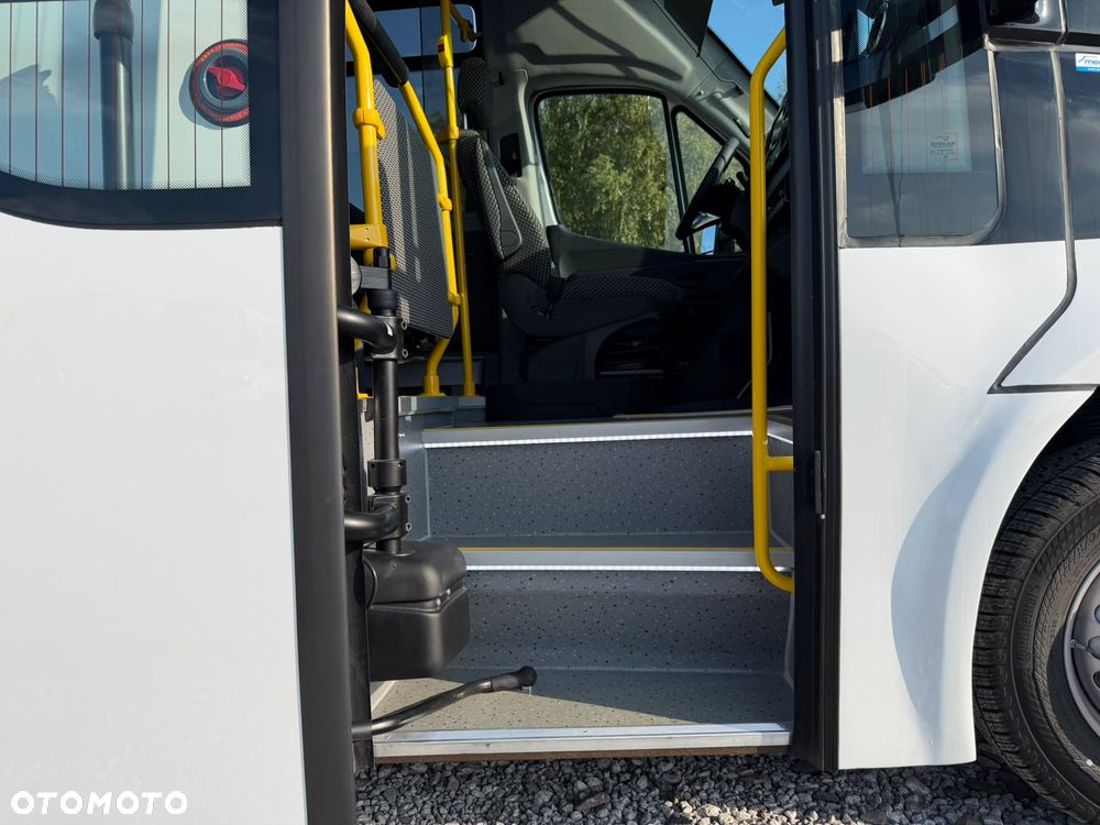 Mercedes-Benz Sprinter 519 - 18