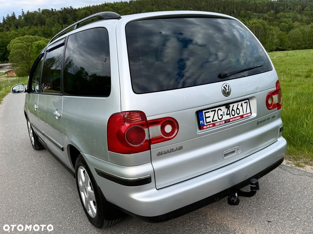 Volkswagen Sharan 1.9 TDI Comfortline Family - 4
