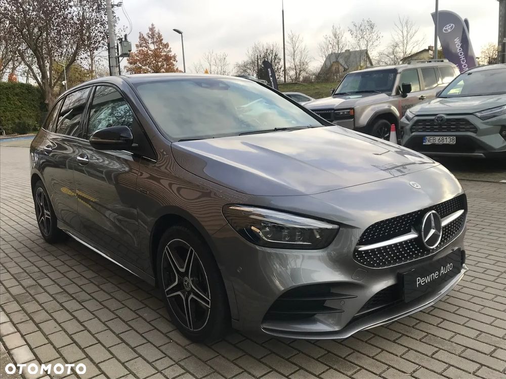 Mercedes-Benz Klasa B 250 e AMG Line 8G-DCT - 14