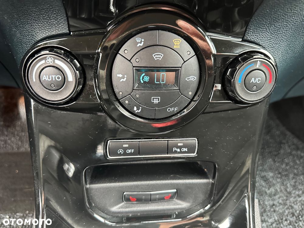 Ford Fiesta 1.0 EcoBoost Platinium X ASS - 24