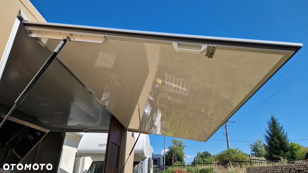 Iveco Food Truck Sklep Bar Specjalny - 16