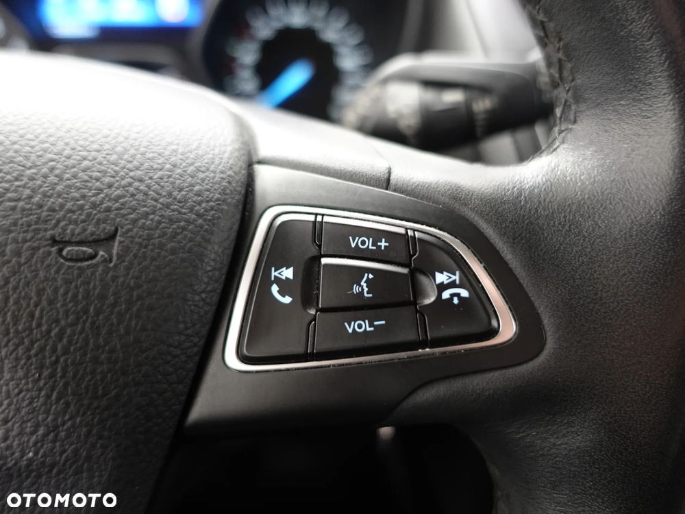 Ford Focus 1.0 EcoBoost 99g Titanium - 37