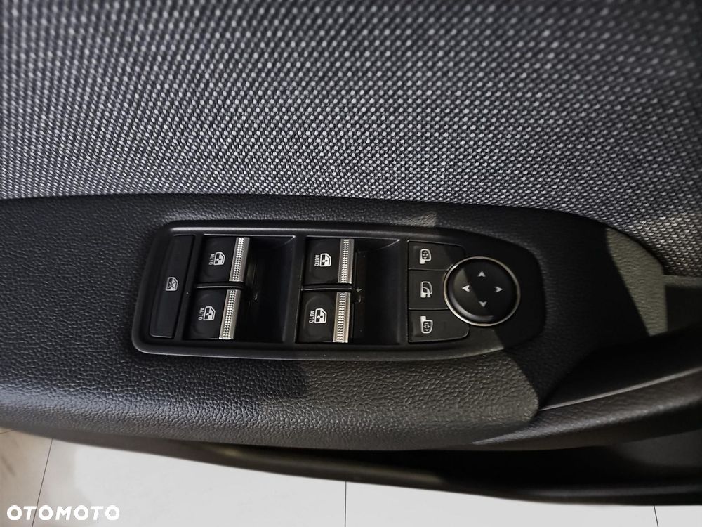 Renault Captur - 15
