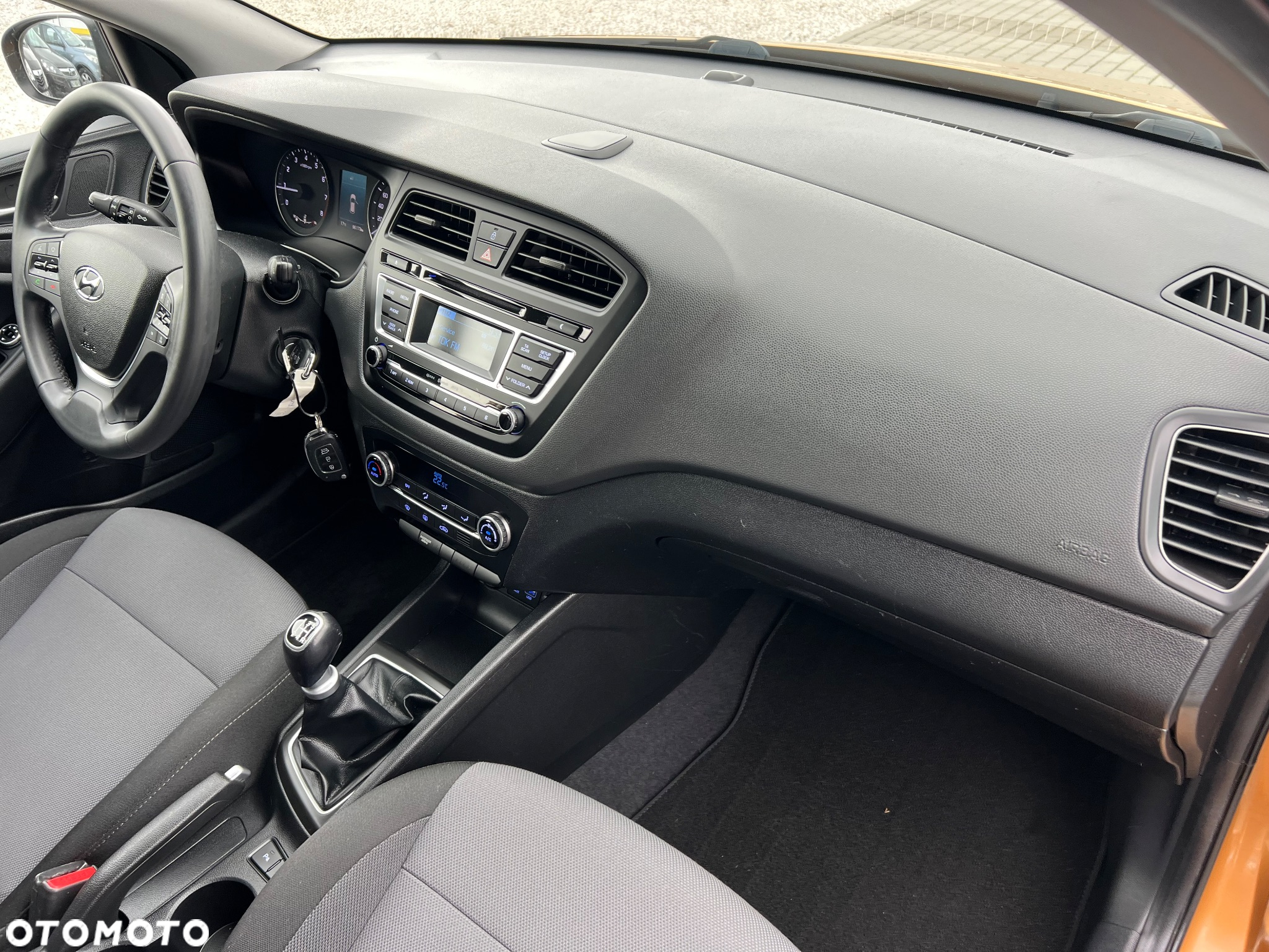 Hyundai i20 blue 1.2 Style - 15