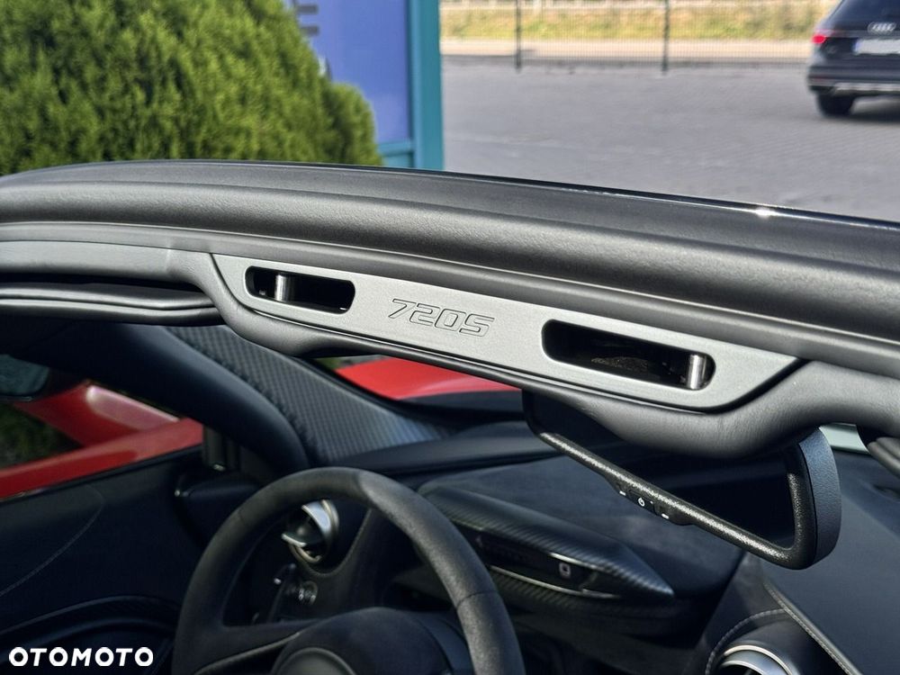 McLaren 720S Spider Performance - 22