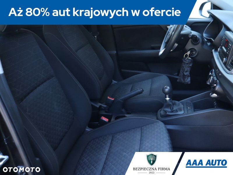 Kia Rio - 11