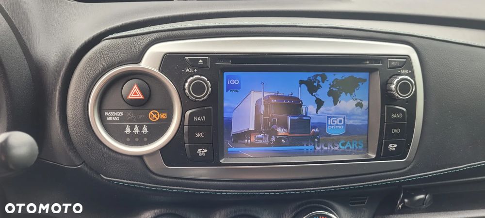 Toyota Yaris 1.33 Premium - 8