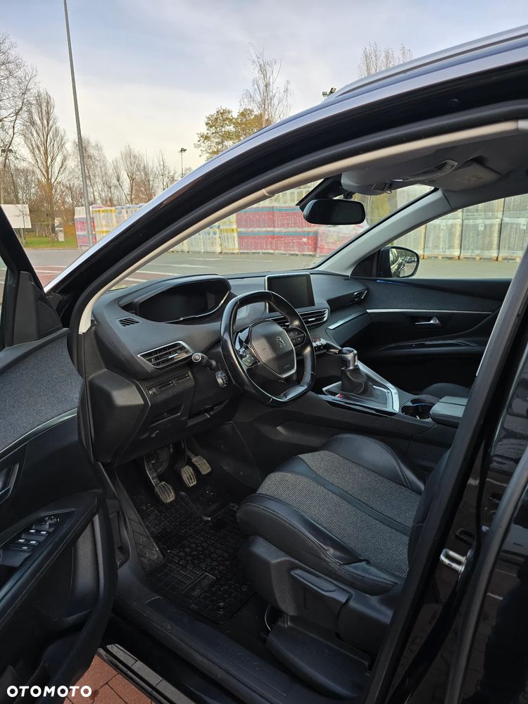 Peugeot 3008 1.6 BlueHDi Allure S&S - 12
