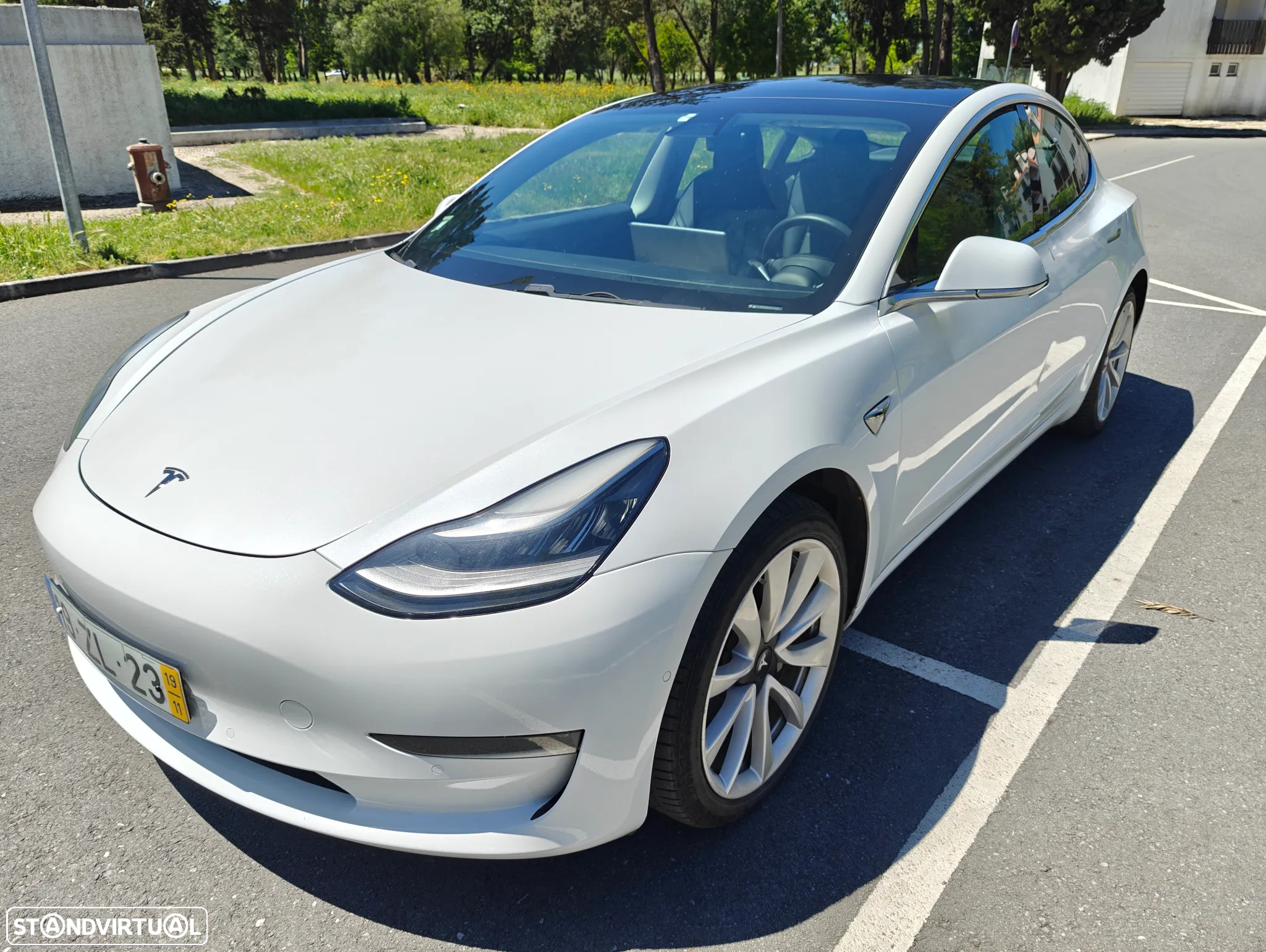 Tesla Model 3 Long-Range Dual Motor AWD - 4