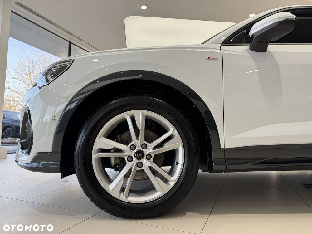 Audi Q3 Sportback - 19
