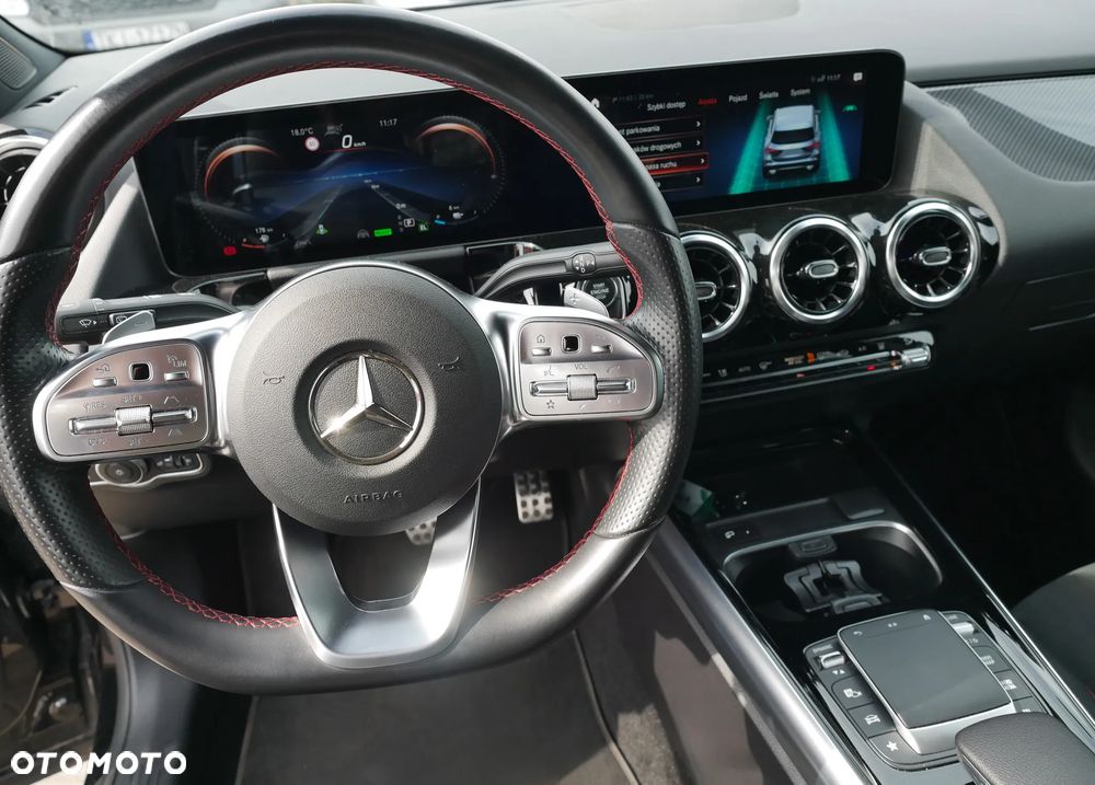Mercedes-Benz GLA 250 e 8G-DCT AMG Line - 14