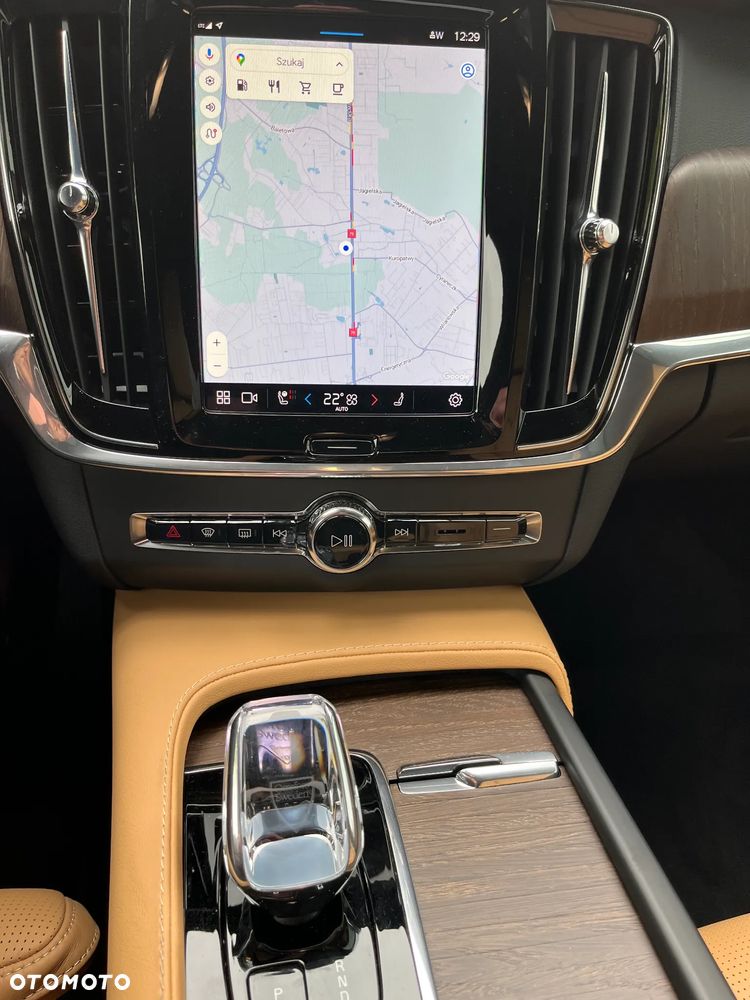 Volvo V90 Cross Country B5 D AWD Ultimate - 8