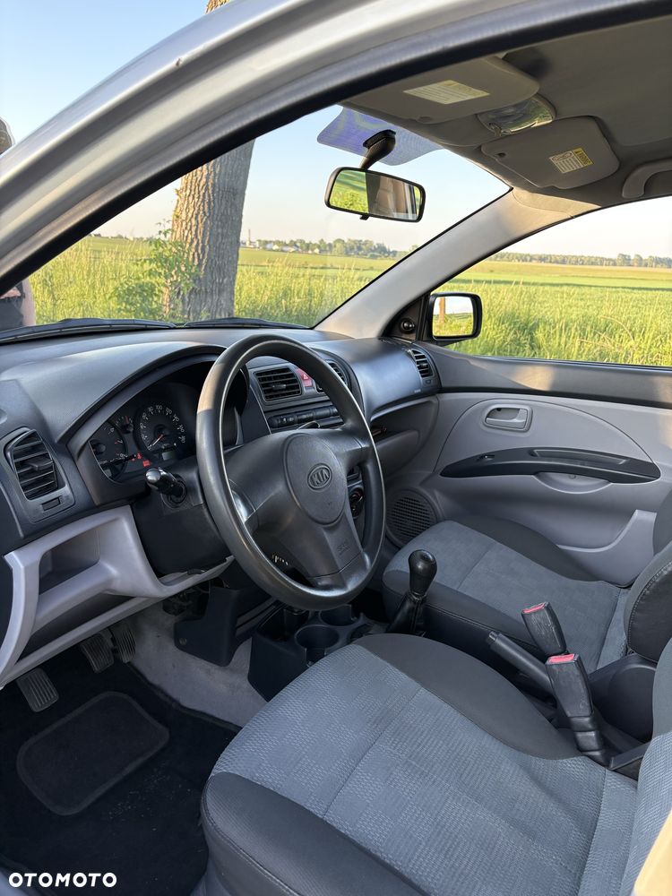 Kia Picanto - 5