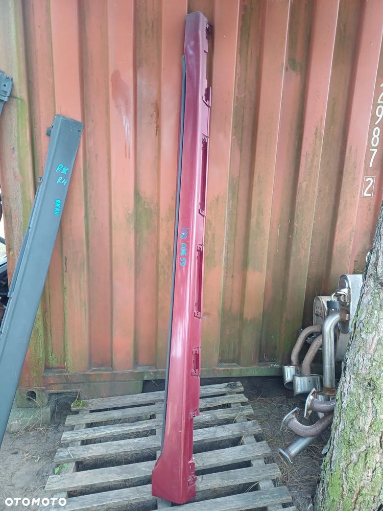 Próg Listwa progowa prawa Lexus gs III 05-11r