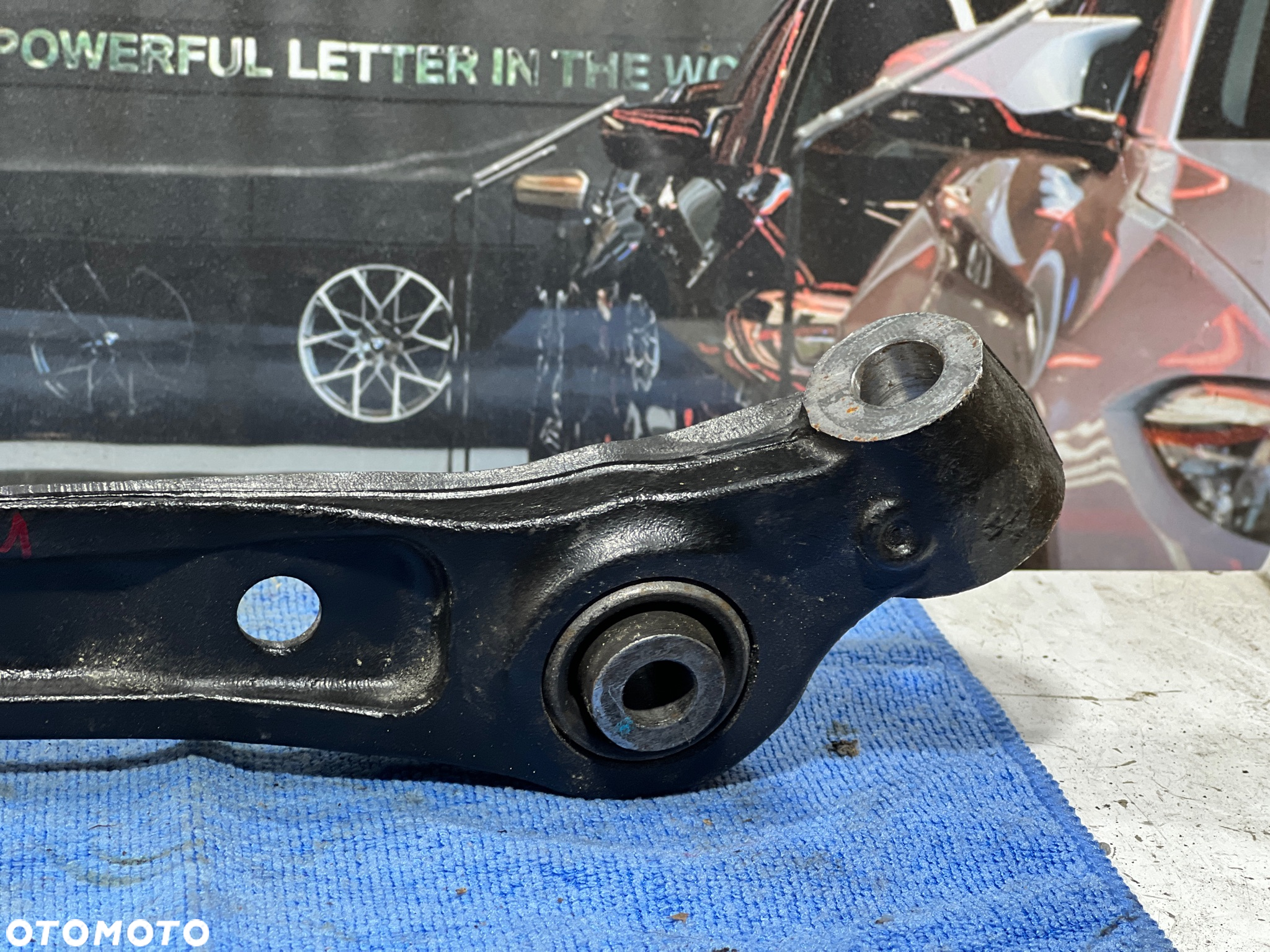 BMW F06 F10 F11 F12 F13 X DRIVE  WAHACZ PRAWY PRZÓD  6777744 - 6