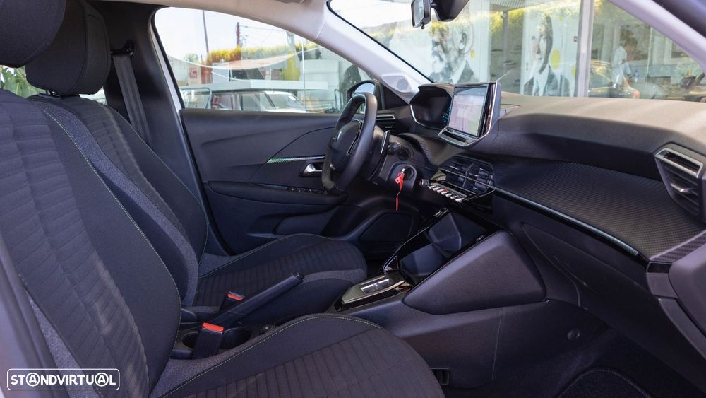 Peugeot 208 1.2 Hybrid Allure e-DCS6 - 11