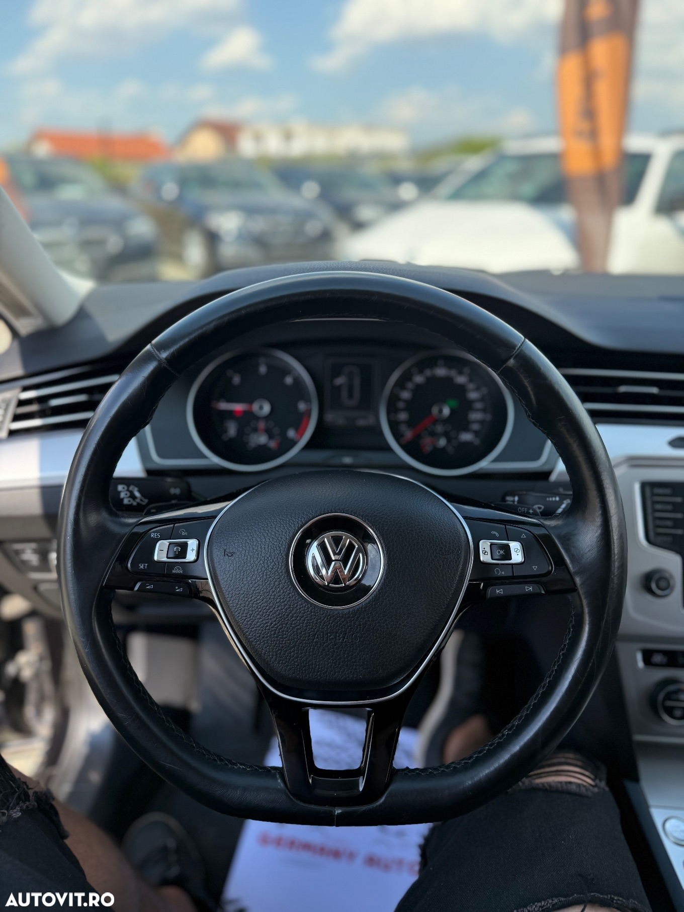 Volkswagen Passat Variant 2.0 TDI DSG Comfortline - 13