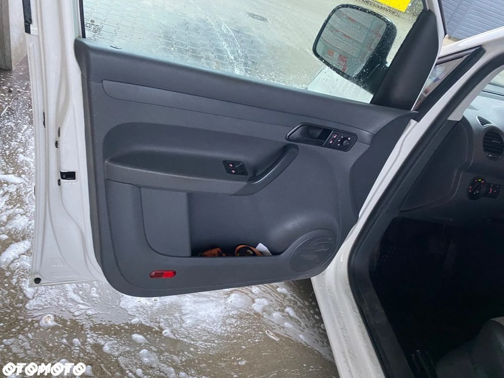 Volkswagen Caddy - 15