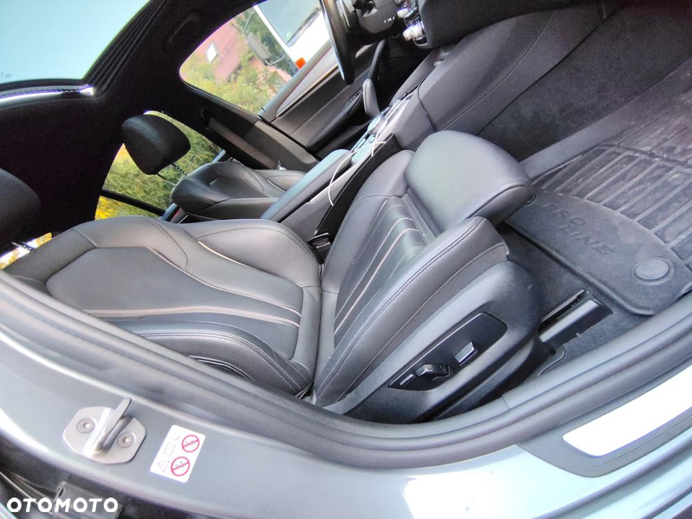 BMW Seria 5 520d M Sport sport - 23