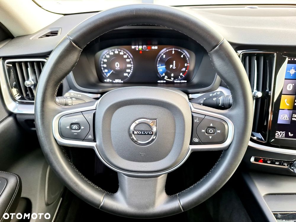 Volvo V60 B4 D Momentum Pro - 31