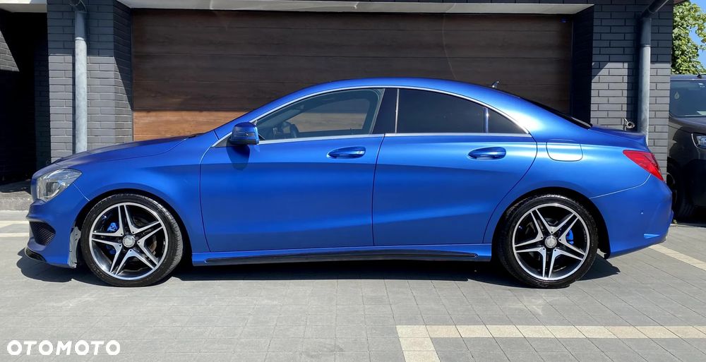 Mercedes-Benz CLA 200 7G-DCT AMG Line - 5