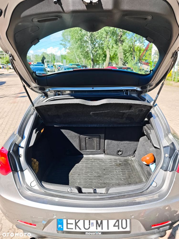 Alfa Romeo Giulietta 2.0 JTDM Distinctive - 17