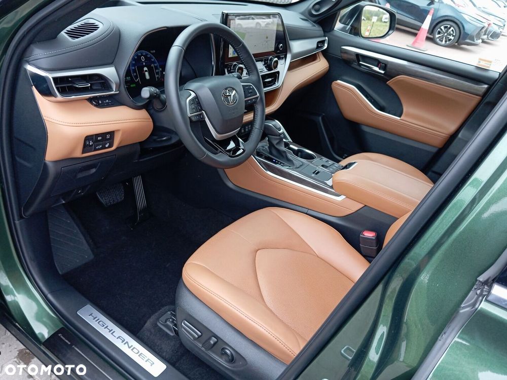 Toyota Highlander - 13