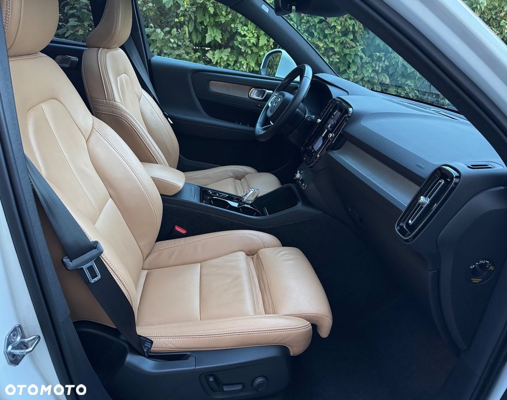 Volvo XC 40 B4 B AWD Geartronic Inscription - 10