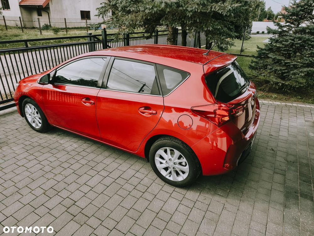 Toyota Auris 1.6 Valvematic Executive - 32
