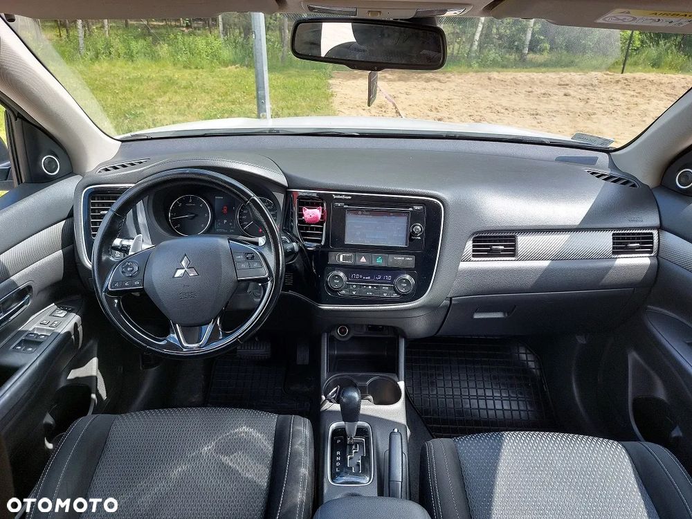 Mitsubishi Outlander 2.2 DID Intense + 4WD - 14