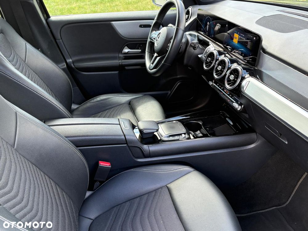 Mercedes-Benz GLB 200 Edition 1 7G-DCT - 21