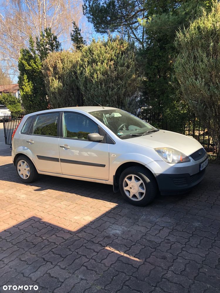 Ford Fiesta 1.4 TDCI - 21