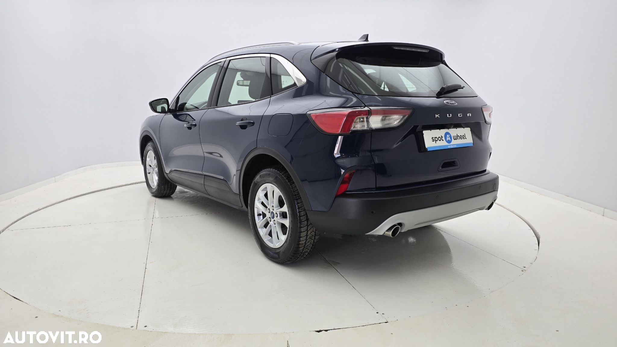 Ford Kuga - 8