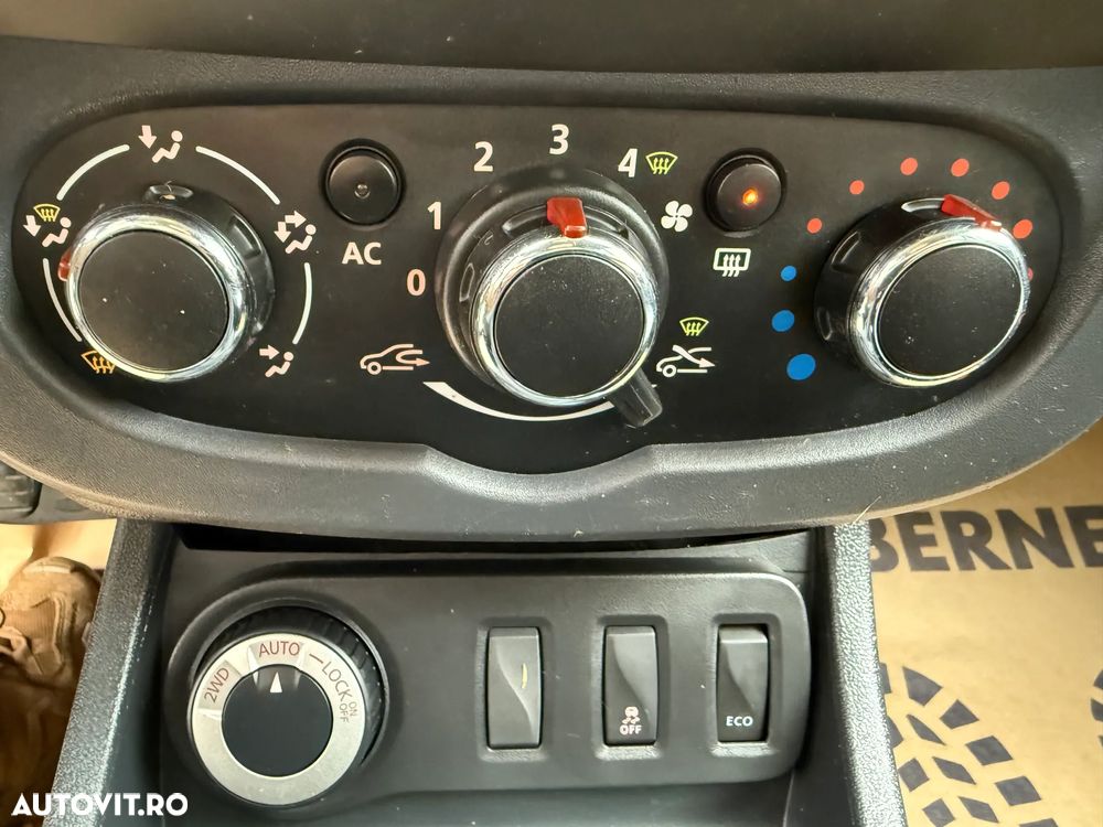 Dacia Duster dCi 110 FAP 4x4 Prestige - 27