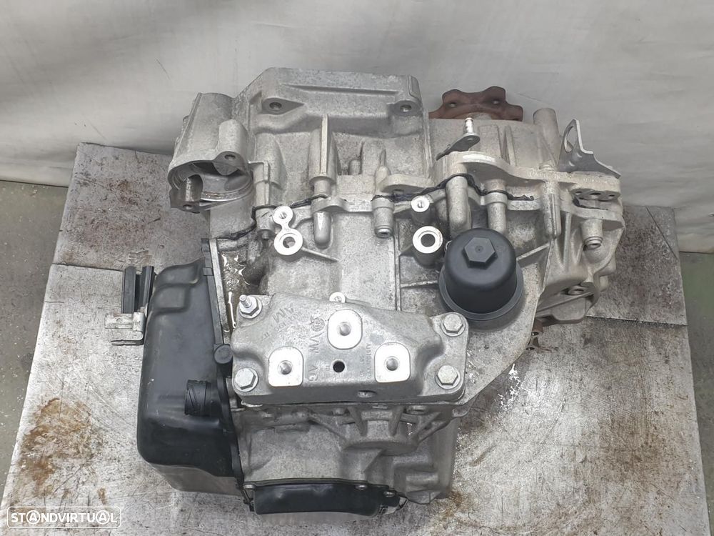 CAIXA DE VELOCIDADES VOLKSWAGEN PASSAT VARIANT 365 REF. NJJ - 1