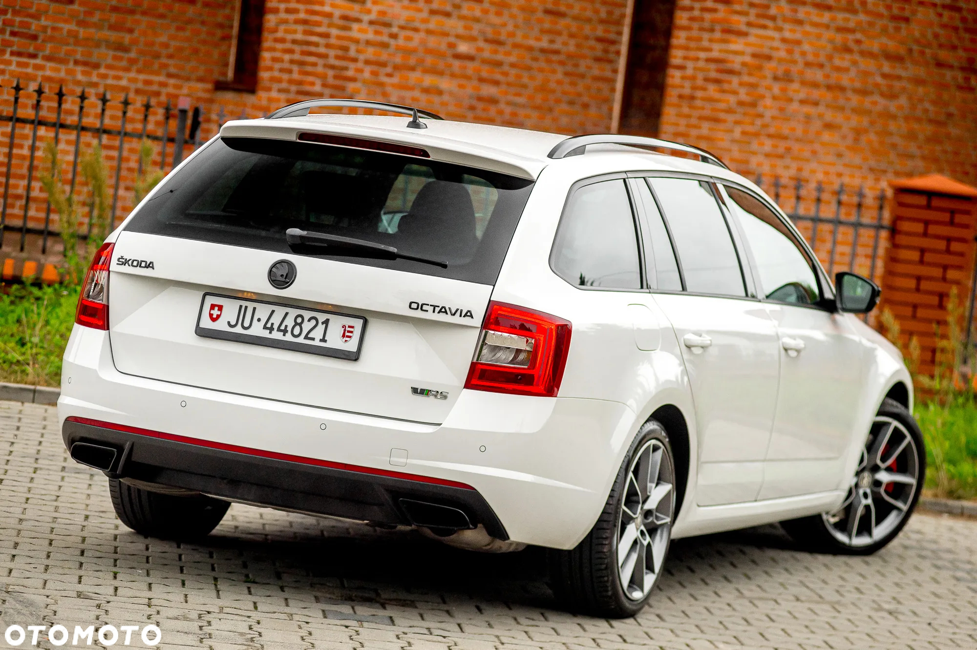 Skoda Octavia 2.0 TSI RS - 15
